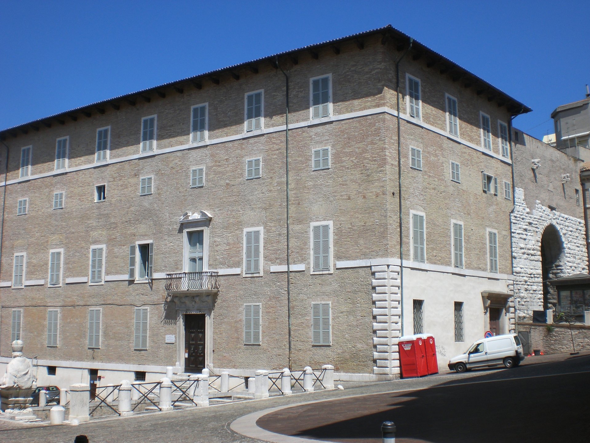 Palazzo Ferretti facade, home to the Museo Archeologico Nazionale delle Marche in Ancona